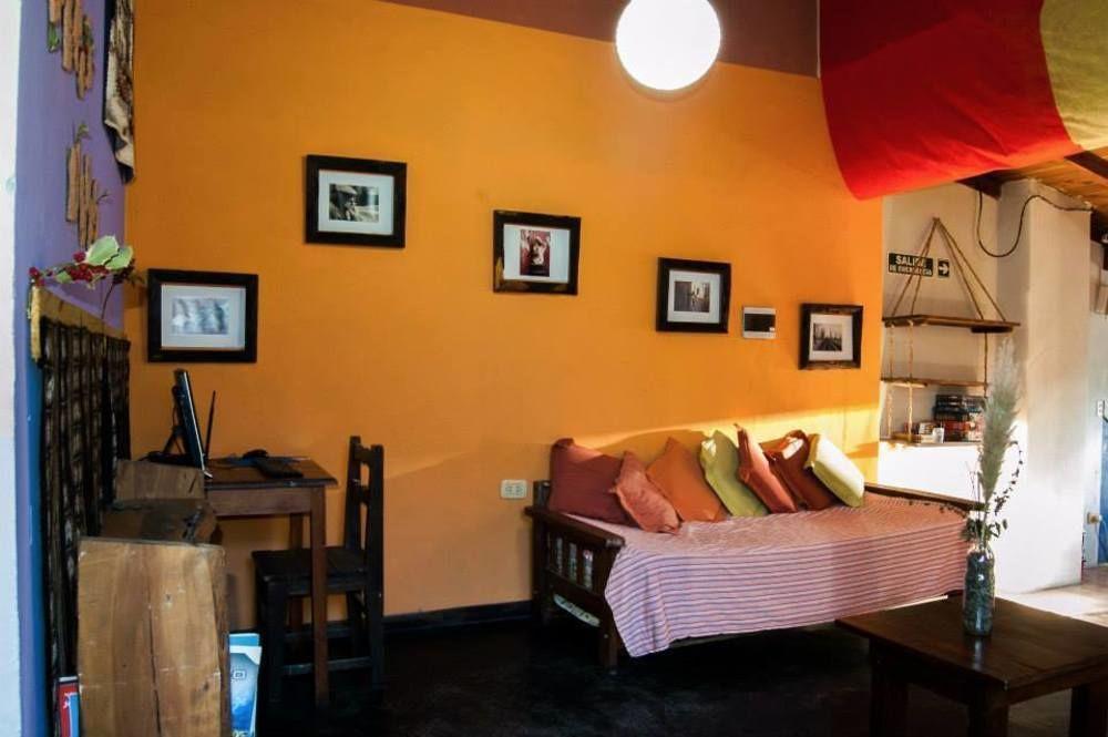 Casa Pueblo Hostel Mendoza Eksteriør bilde